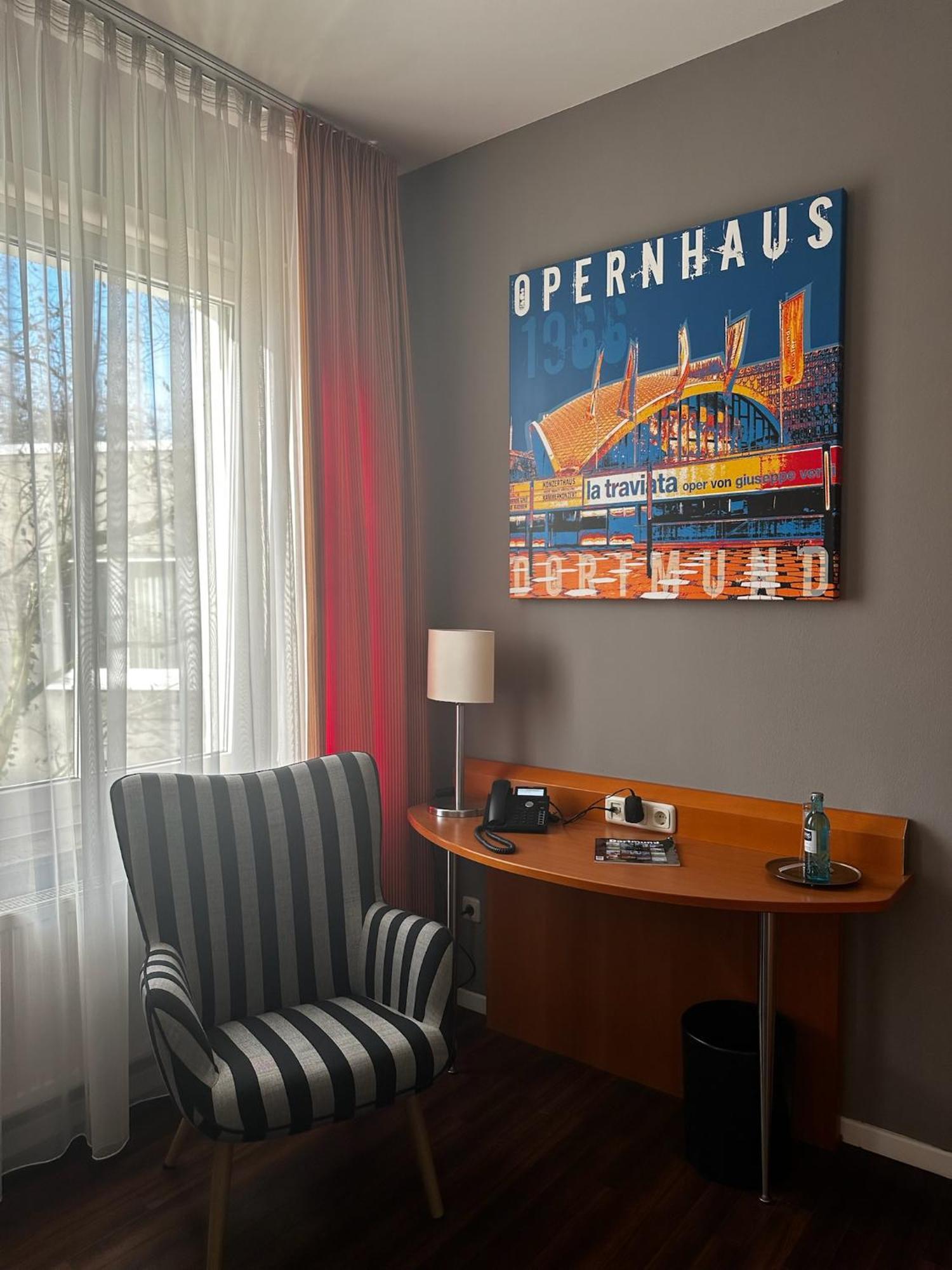 Hotel Ambiente Dortmund Ngoại thất bức ảnh